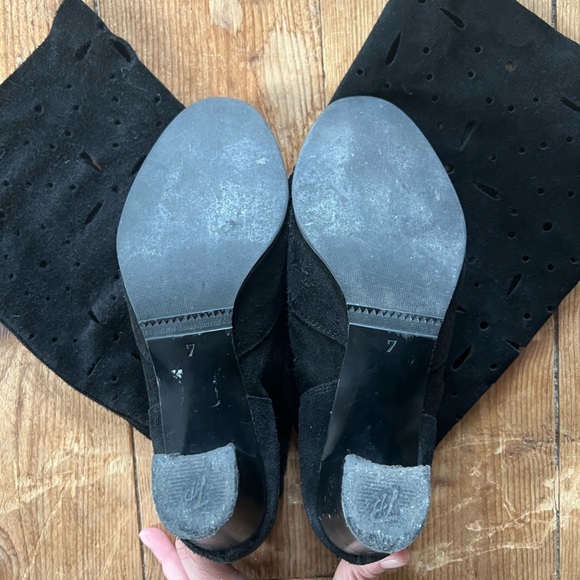 Davos Gomma suede cutout slouch boots - Picture 4 of 6